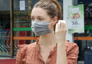Проверили эффективность: ученые рассказали, как маски уменьшают распространение коронавируса
