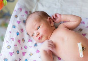 Почему у новорожденного гноится пупок