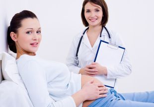 Причины крапивницы при беременности и ее лечение