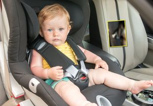 Ремень автокресла не убежит: мама нашла лайфхак для родителей-автомобилистов