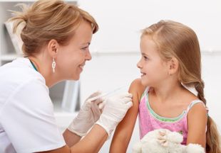 Прививка от туляремии детям: нужно ли делать, куда ставят, возможные побочные действия