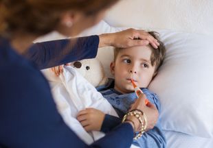 Низкая температура у ребенка: почему, что делать?