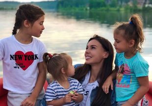 20 правил: Оксана Самойлова рассказала, как воспитывает дочерей