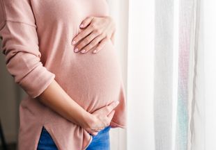 Чем опасна и как лечить ОРВИ при беременности