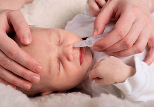 Какие капли в нос лучшие для новорожденного ребенка при насморке