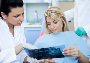 Опасно ли делать рентген зуба при беременности?