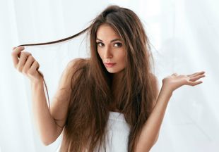 Выявить и исключить: 9 факторов, которые вредят волосам