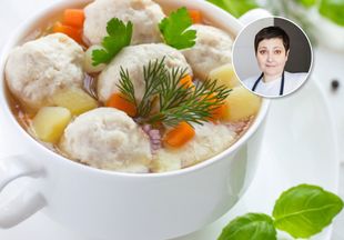 Нежно и воздушно: рецепт ароматного куриного супа с галушками