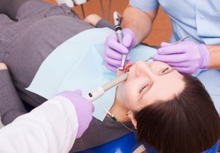 Можно ли лечить зубы беременным с анестезией на разных сроках