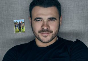 «Мы вместе»: Эмин Агаларов опубликовал кадр со всеми своими детьми