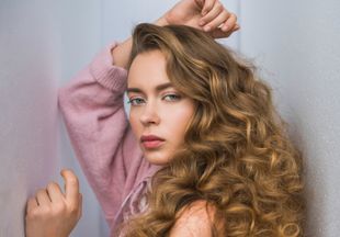 Парикмахер назвал 8 причин, которые мешают росту волос