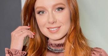 Юлия Савичева рассказала о странной привычке, доставшейся ей от бабушки