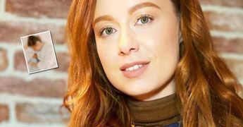 «Вся вселенная смотрела на меня»: Юлия Савичева впервые поделилась кадром с дочкой из роддома