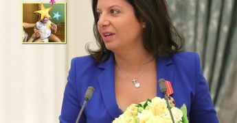 Наконец-то без смайлов! Маргарита Симоньян рассекретила лицо младшей дочки
