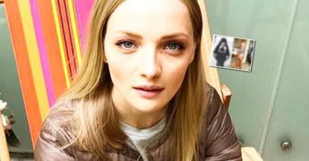 Две блондинки: Екатерина Вилкова показала свое детское фото... и дочь оказалась ее копией!