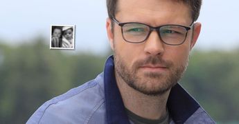 Все же папин? Евгений Пронин сравнил свой детский снимок с фотографией сына в том же возрасте