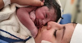 Удивительно, но факт: почему 1 женщина из 100 не испытывает боль во время родов
