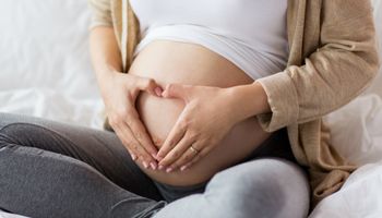 Пигментация во время беременности: стоит ли волноваться? Отвечает дерматолог