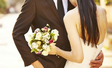 Свадьбы не будет! Из-за коронавируса в Китае отменили торжества в самую красивую дату года