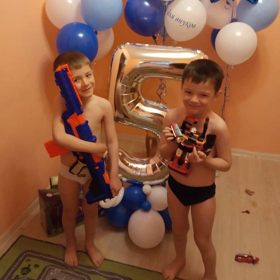 Двойняшкам 5 лет !