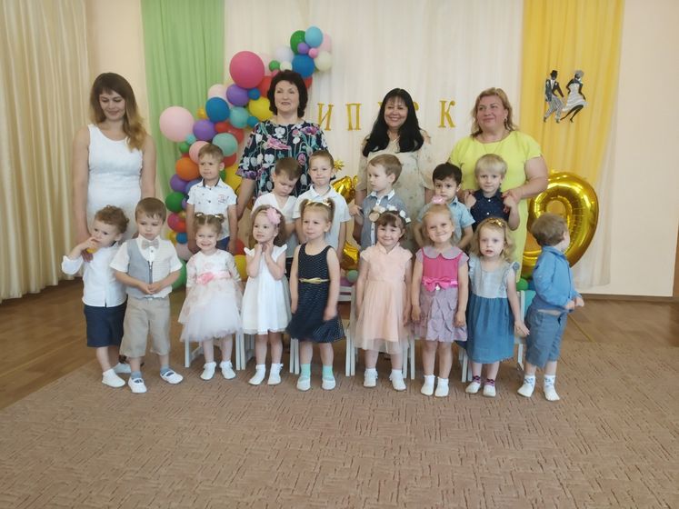 Выпускной в яслях))))