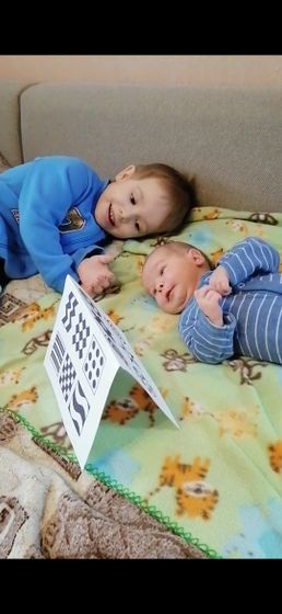 Две недели - мама двух)