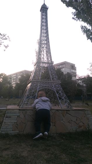 Нам сегодня 1.6)
