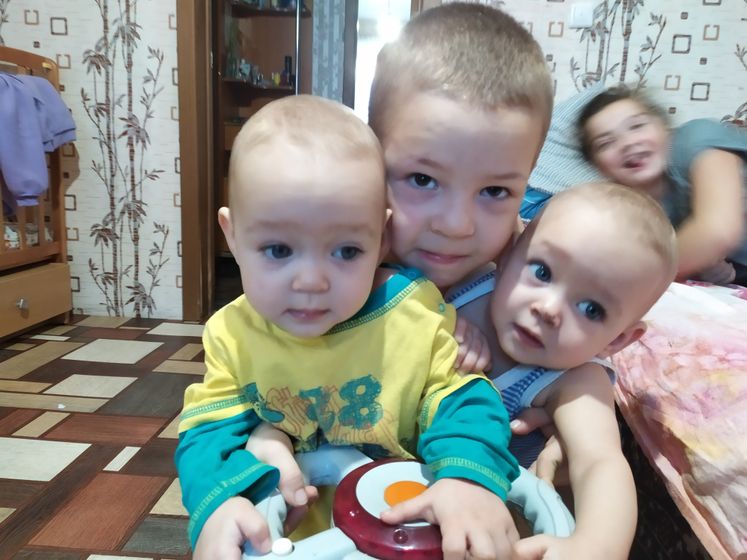 Ух, время хоть и