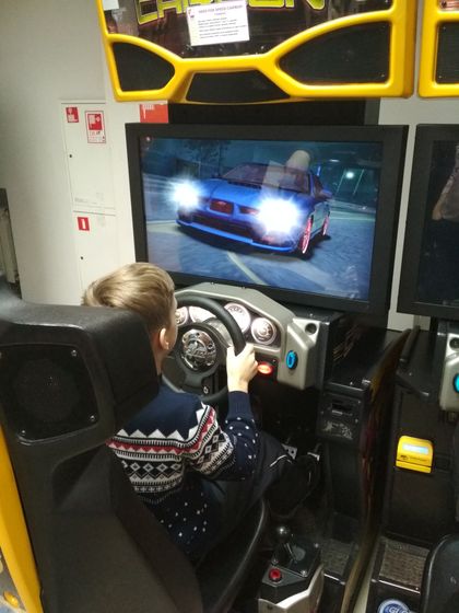Новогодние праздники и подарки, 2020.