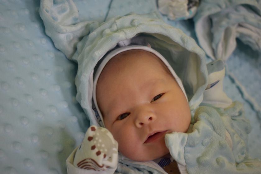 Сашеньке 1 месяц