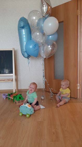 Мальчикам вчера исполнился 1 год!
