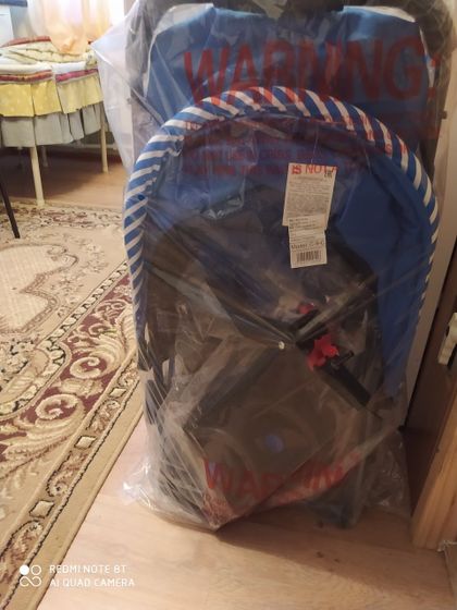 Прогулочная коляска новая