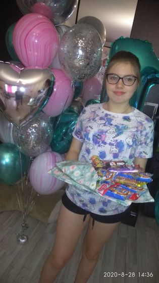 Сегодня доченьке 12 лет.