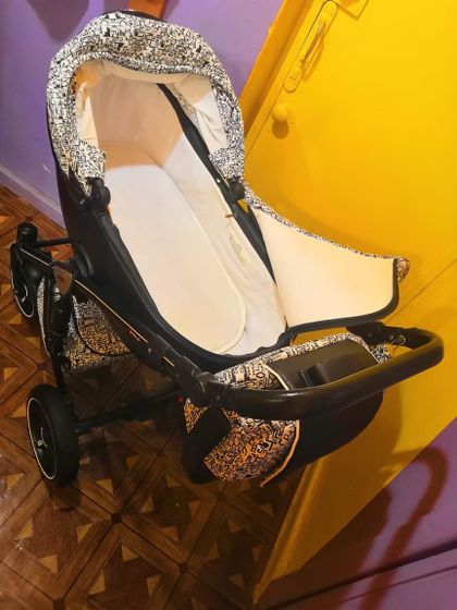 Продам коляску Anex Sport 3 в 1 состояние идеальное