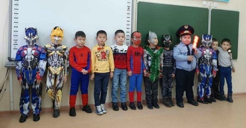 Рядoвой новoгoдний утрeнник прoшедший