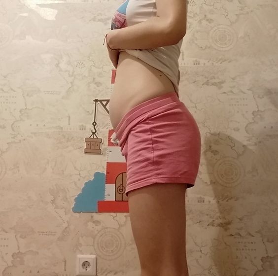Мой живот в 8 недель