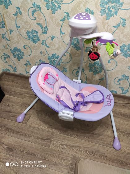 Продам электро качели Caretero