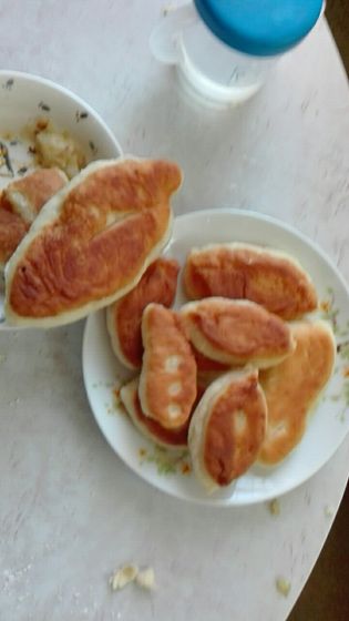 сын готовил пирожки ??
