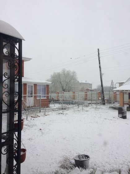 За окном снова зима,