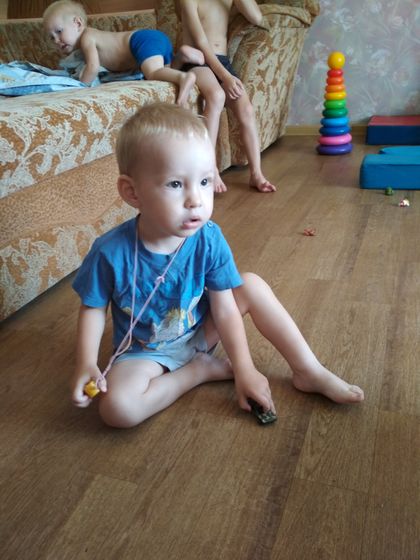 Уже 8