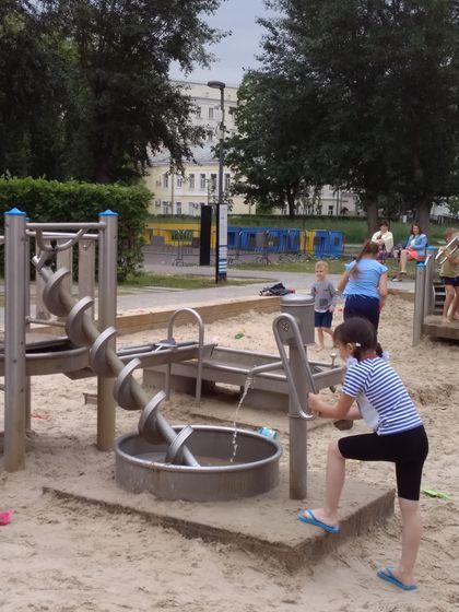 Сказочный театр в Таганском парке. (12.06.19)