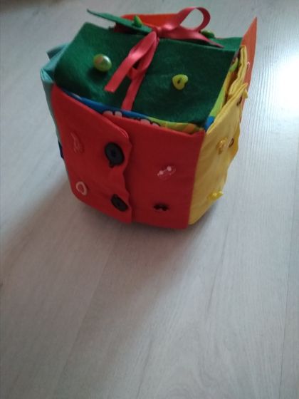 Бизи кубик тканевый
