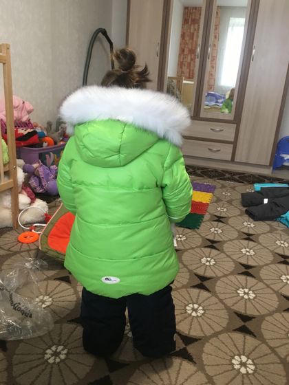 Девочки, посмотрите, пуховик на