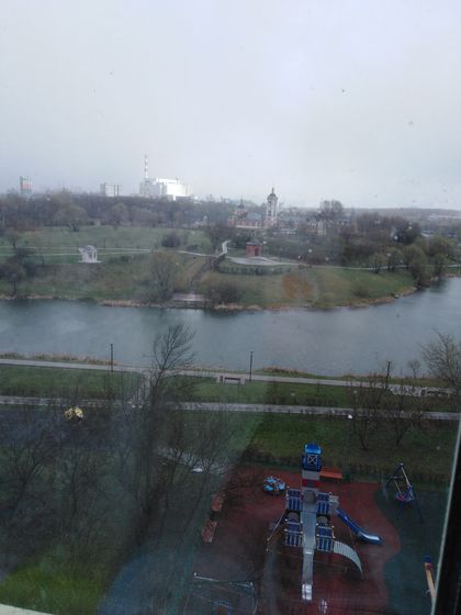 Погода и Москва.