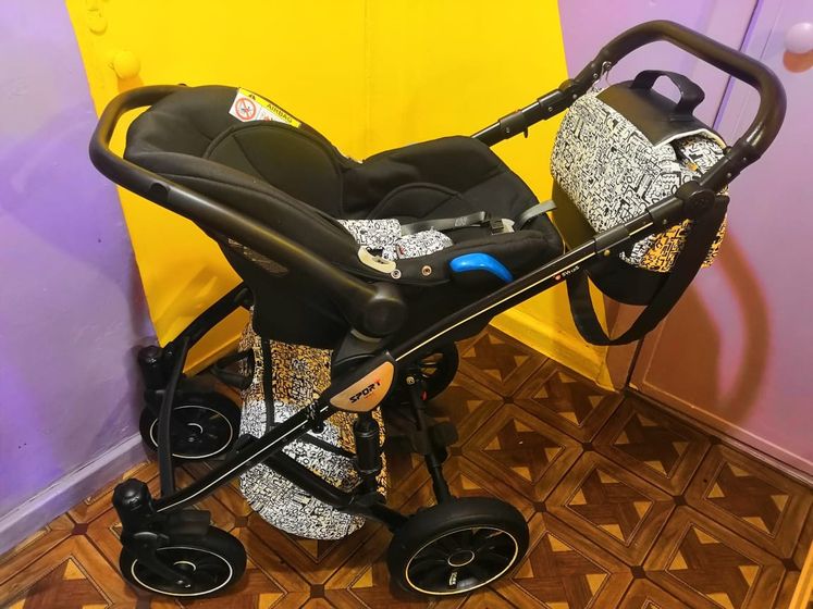 Продам коляску Anex Sport 3 в 1 состояние идеальное