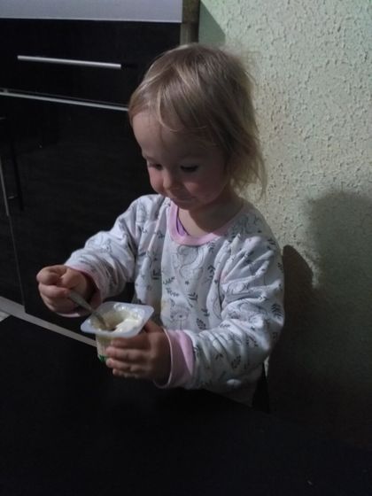 Как мы с дочкой распробовали новинку от Агуши, новый творожок без добавления сахара с яблоком