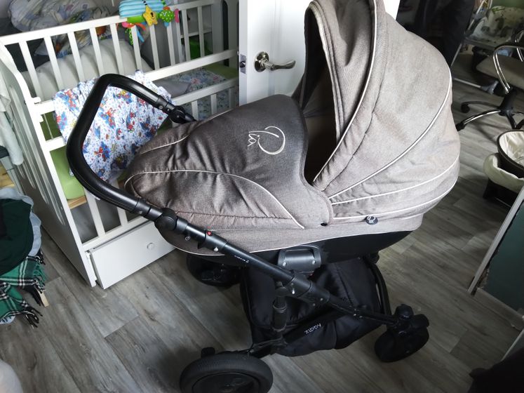Коляска Tutis Zippy Pia 3 в 1