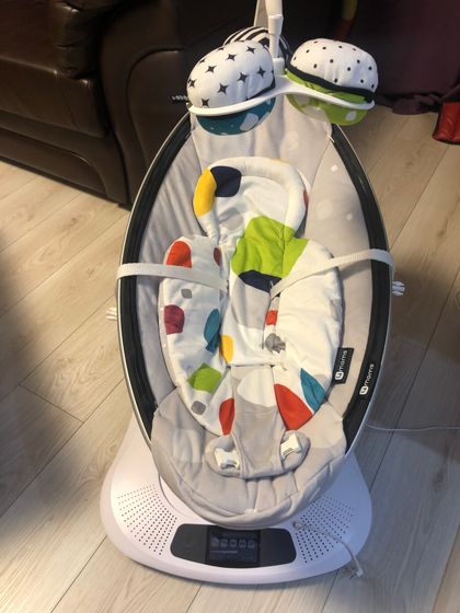 Продам качели 4moms mamaroo