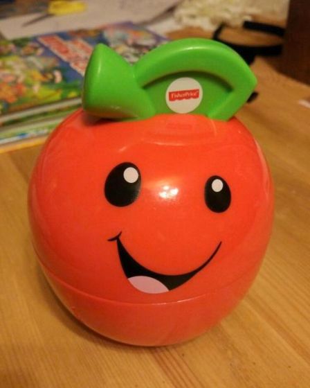 Яблоко от fisher price