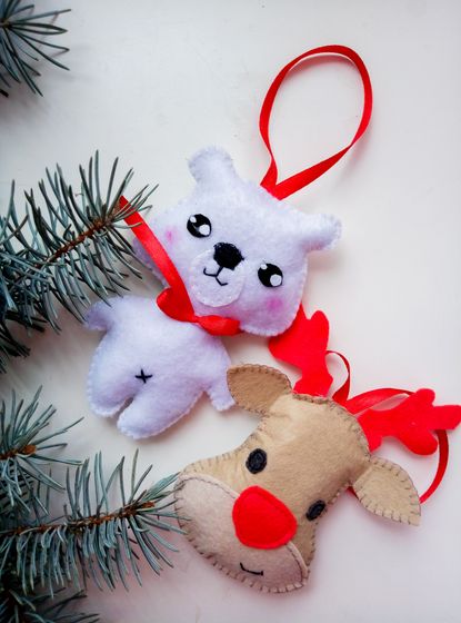 Новогодние игрушки.